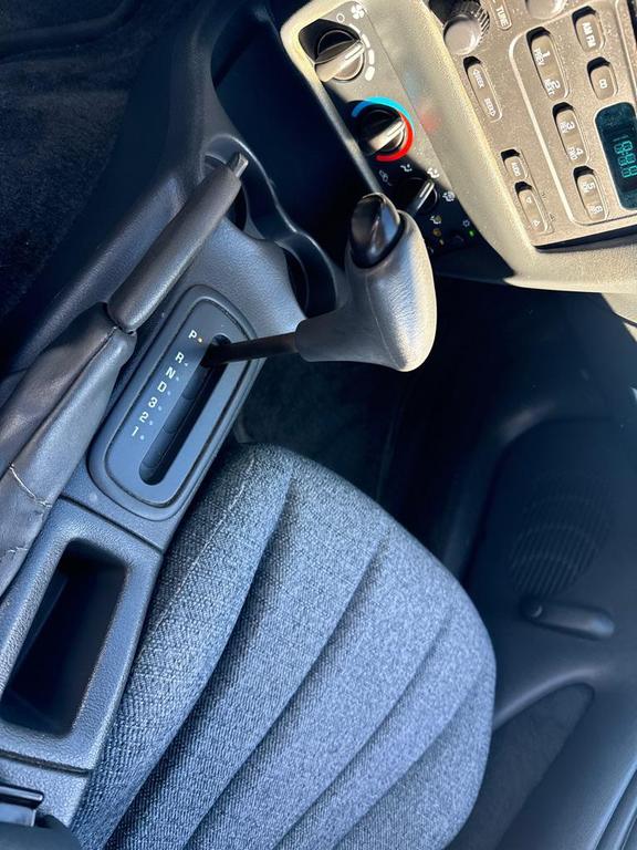 used 2004 Chevrolet Cavalier car, priced at $2,990