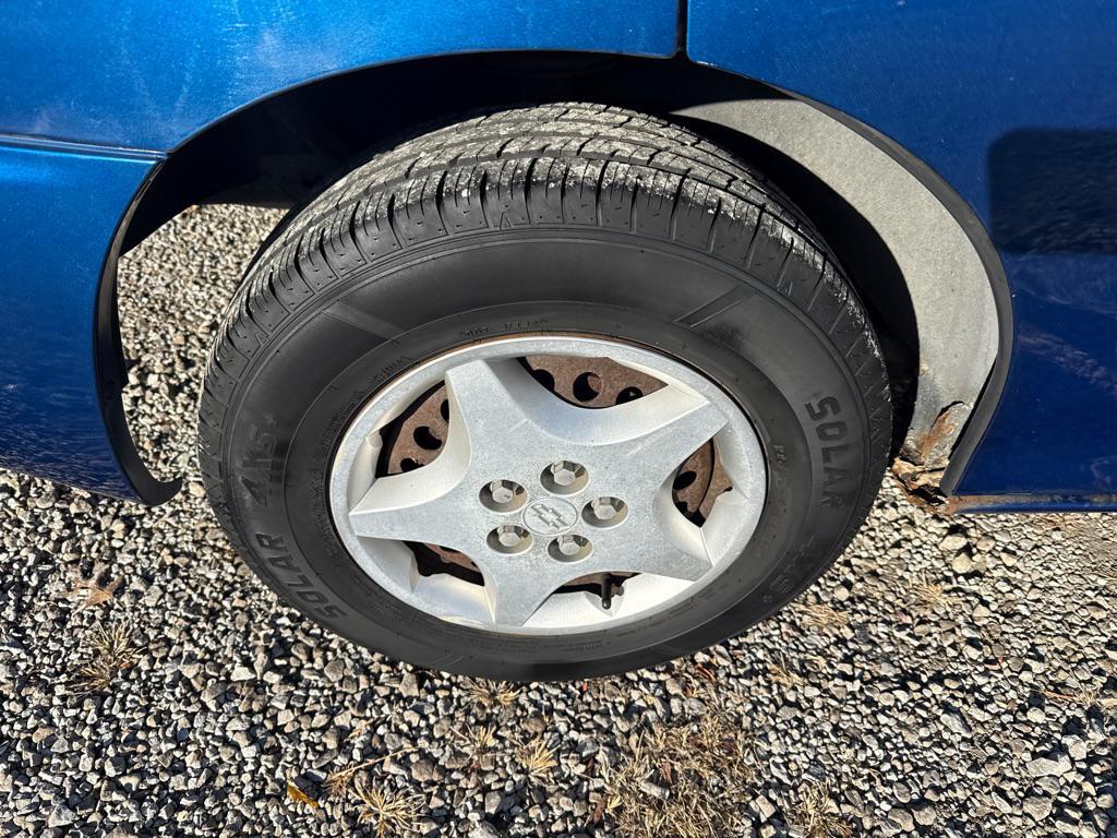 used 2004 Chevrolet Cavalier car, priced at $2,990