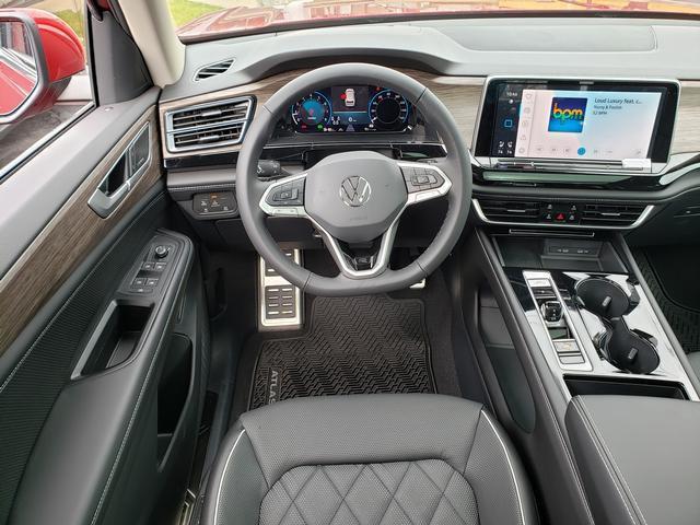 new 2024 Volkswagen Atlas car, priced at $54,736