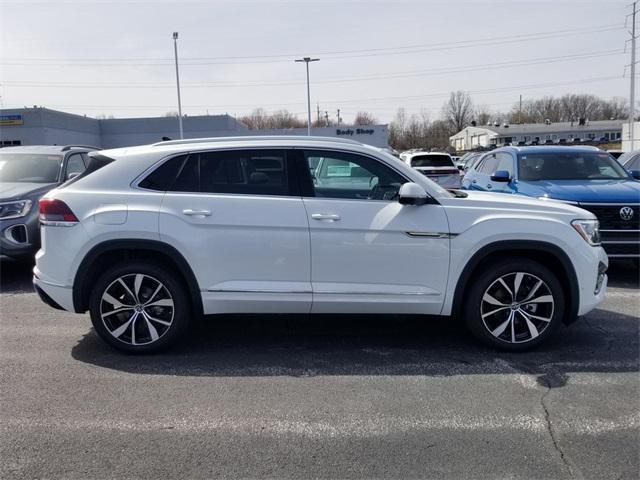 new 2025 Volkswagen Atlas Cross Sport car, priced at $53,607