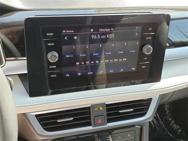 new 2025 Volkswagen Taos car