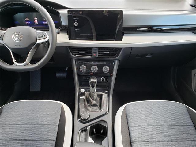 new 2025 Volkswagen Taos car