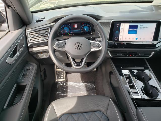 new 2024 Volkswagen Atlas Cross Sport car, priced at $51,251