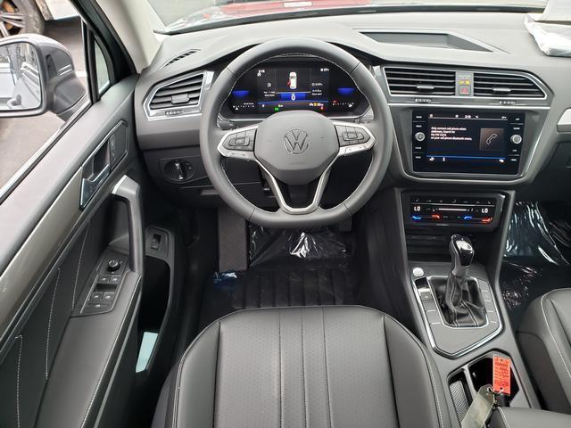 new 2024 Volkswagen Tiguan car, priced at $32,876