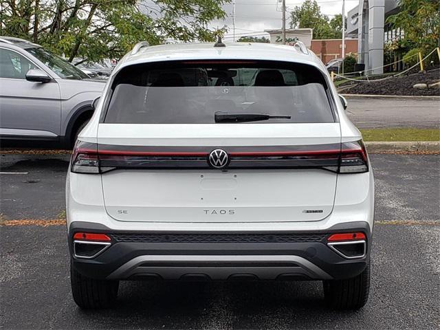 new 2025 Volkswagen Taos car