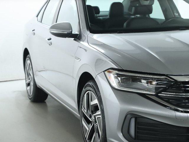used 2022 Volkswagen Jetta car, priced at $21,322