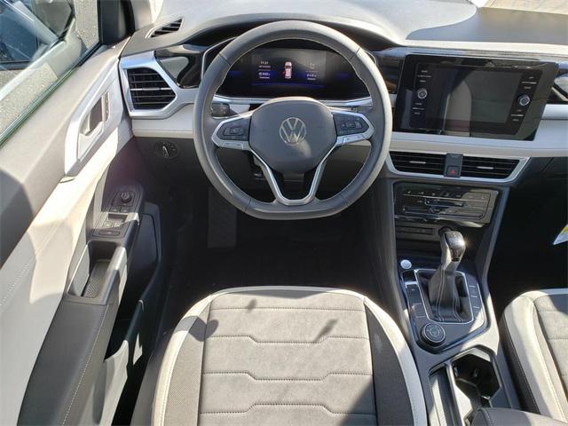 new 2025 Volkswagen Taos car