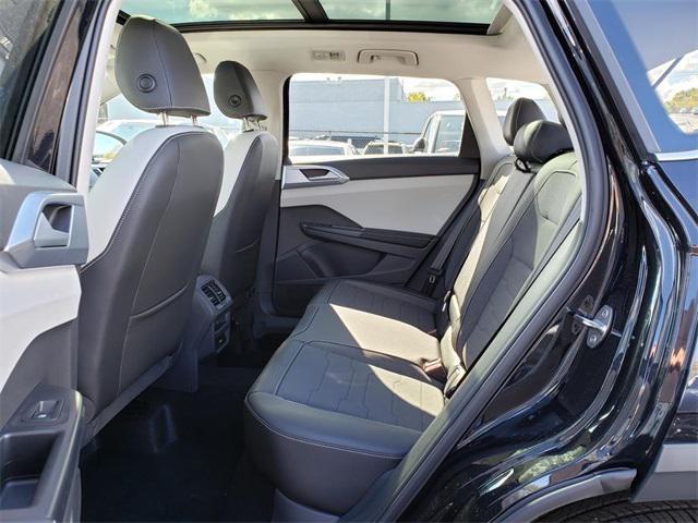 new 2025 Volkswagen Taos car