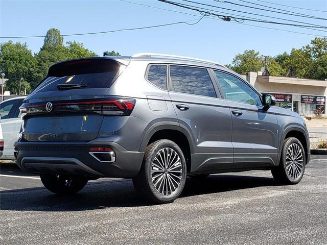 new 2025 Volkswagen Taos car