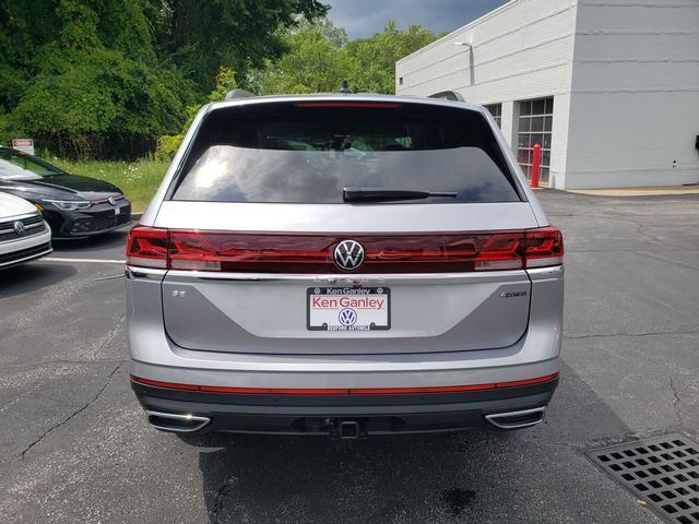 new 2024 Volkswagen Atlas car, priced at $40,940