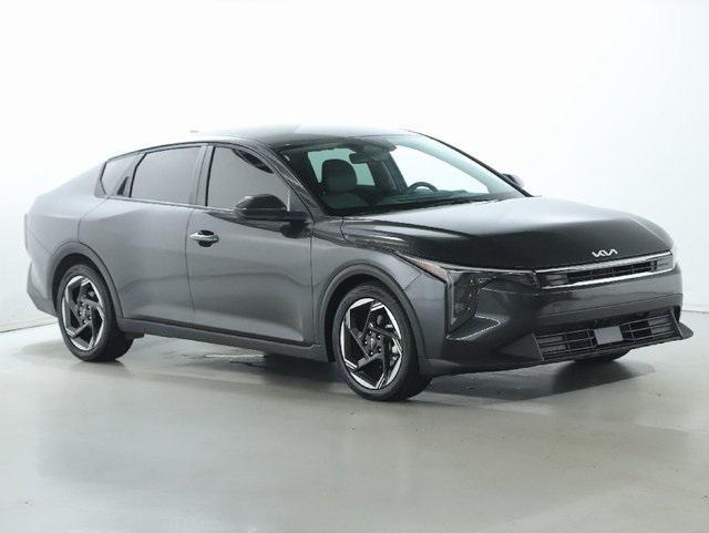 used 2025 Kia K4 car, priced at $22,879