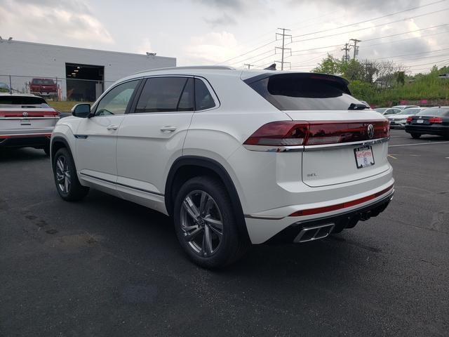 new 2024 Volkswagen Atlas Cross Sport car, priced at $46,371