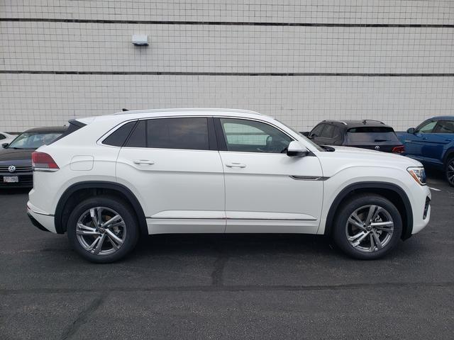 new 2024 Volkswagen Atlas Cross Sport car, priced at $46,371