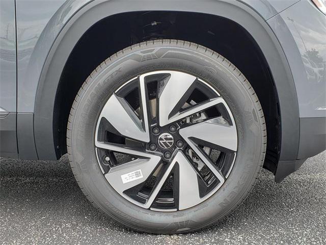 new 2026 Volkswagen Atlas car, priced at $48,193