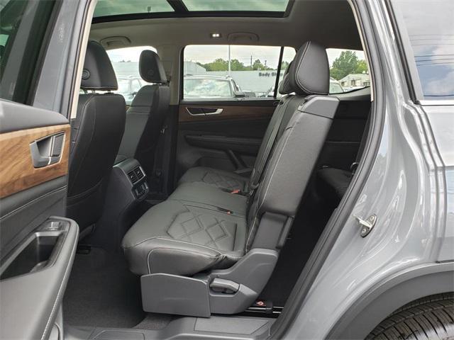 new 2026 Volkswagen Atlas car, priced at $48,193