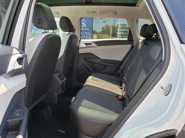new 2025 Volkswagen Taos car