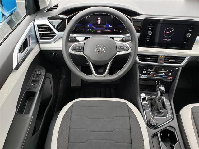 new 2025 Volkswagen Taos car