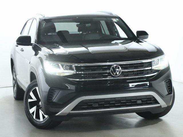 used 2022 Volkswagen Atlas Cross Sport car, priced at $26,997