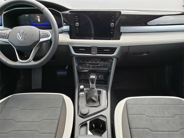 new 2025 Volkswagen Taos car