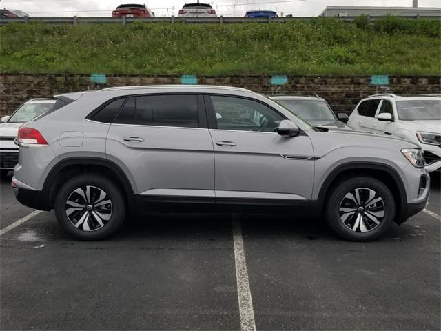 new 2025 Volkswagen Atlas Cross Sport car, priced at $40,308