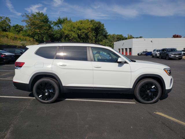 new 2024 Volkswagen Atlas car, priced at $44,780