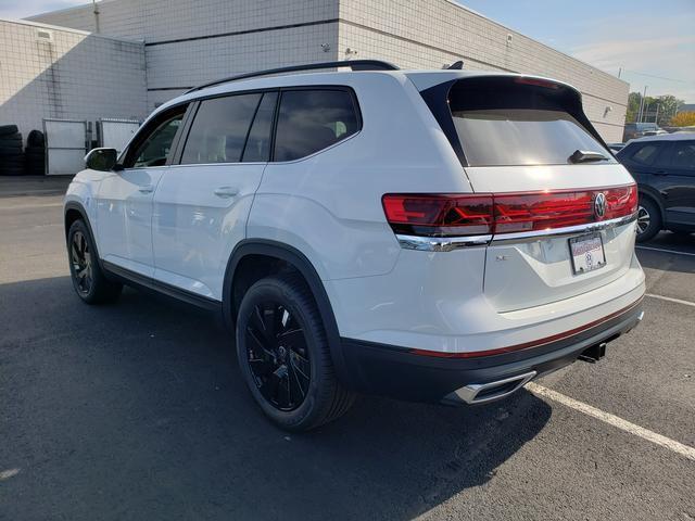 new 2024 Volkswagen Atlas car, priced at $44,780