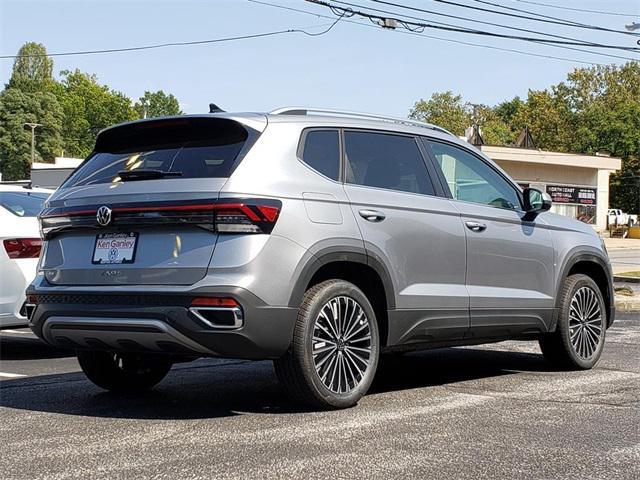 new 2025 Volkswagen Taos car