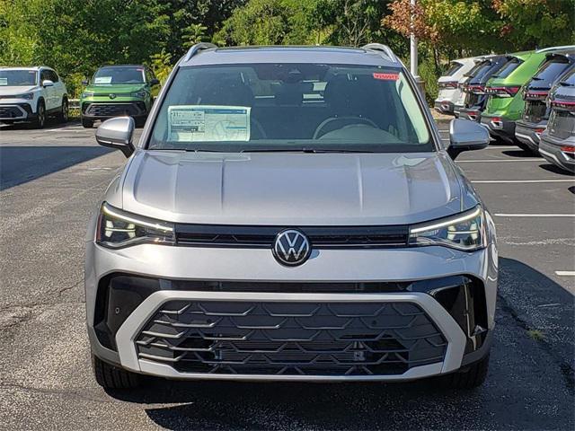 new 2025 Volkswagen Taos car