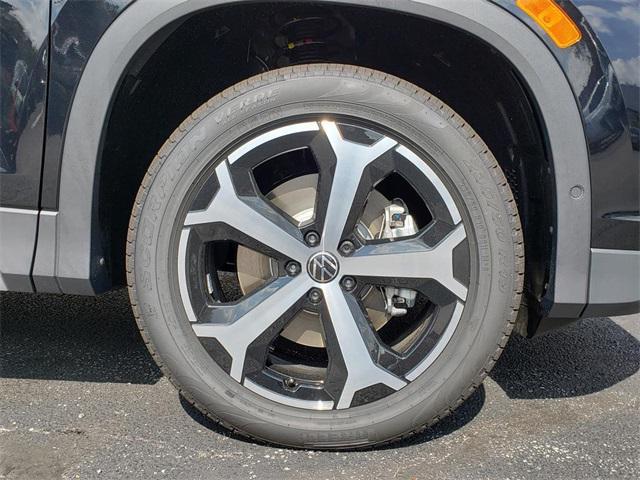 new 2025 Volkswagen Tiguan car, priced at $34,077