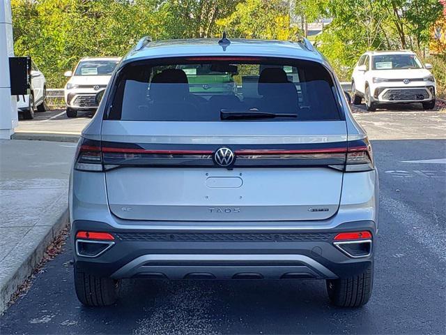 new 2025 Volkswagen Taos car