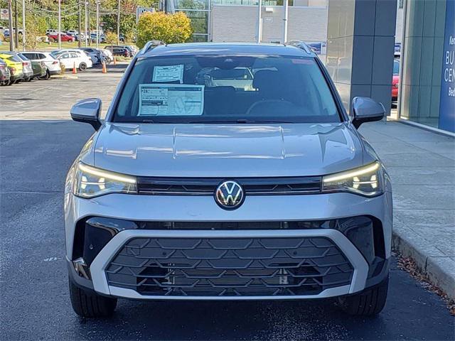 new 2025 Volkswagen Taos car