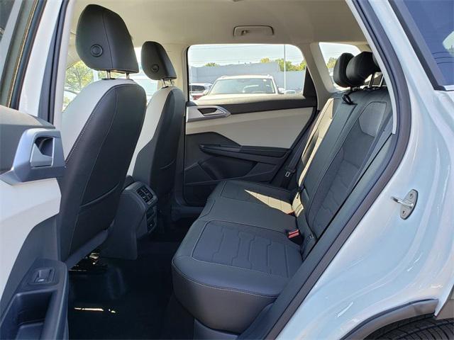 new 2025 Volkswagen Taos car