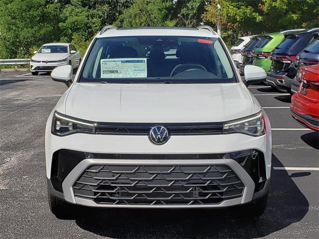 new 2025 Volkswagen Taos car