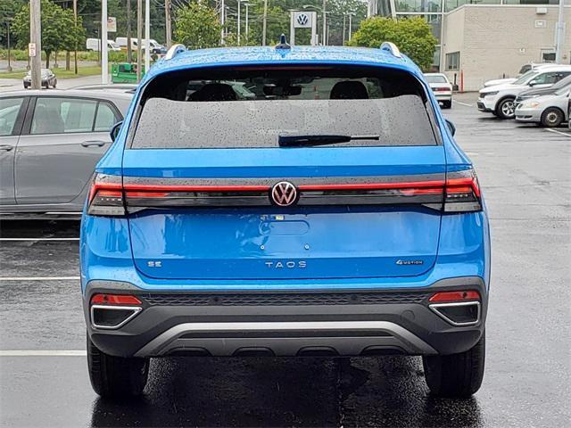 new 2025 Volkswagen Taos car