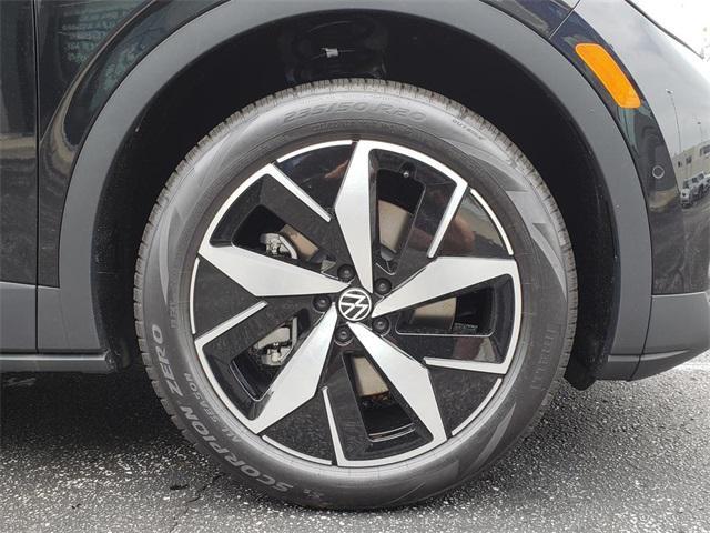 new 2025 Volkswagen ID.4 car, priced at $49,606