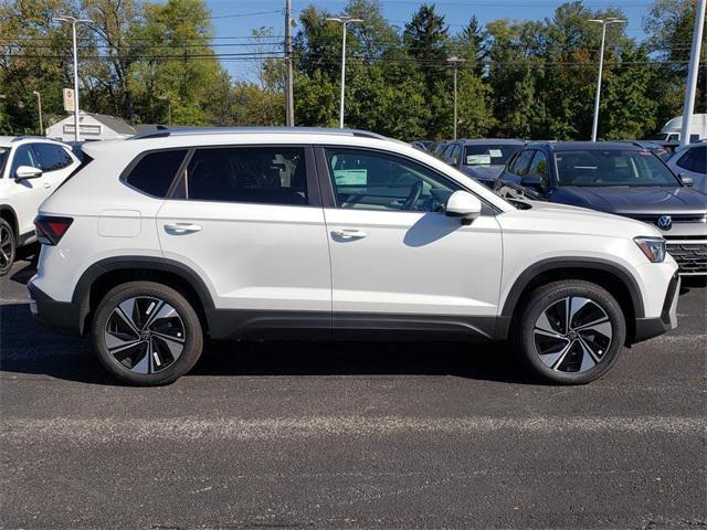 new 2025 Volkswagen Taos car