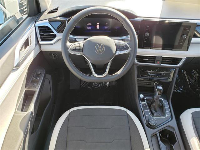 new 2025 Volkswagen Taos car