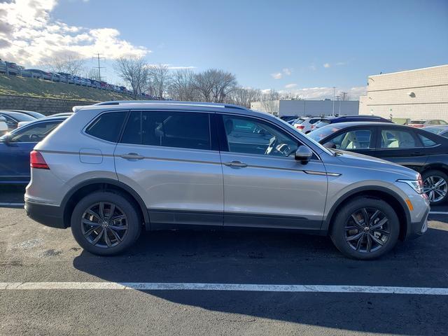 new 2024 Volkswagen Tiguan car, priced at $35,204