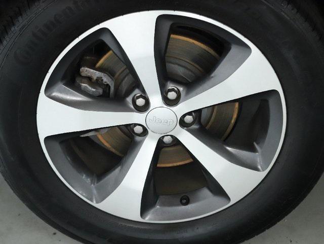 used 2022 Jeep Cherokee car, priced at $24,749