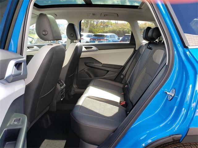 new 2025 Volkswagen Taos car