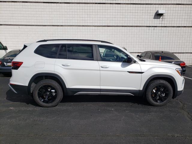 new 2024 Volkswagen Atlas car, priced at $53,511