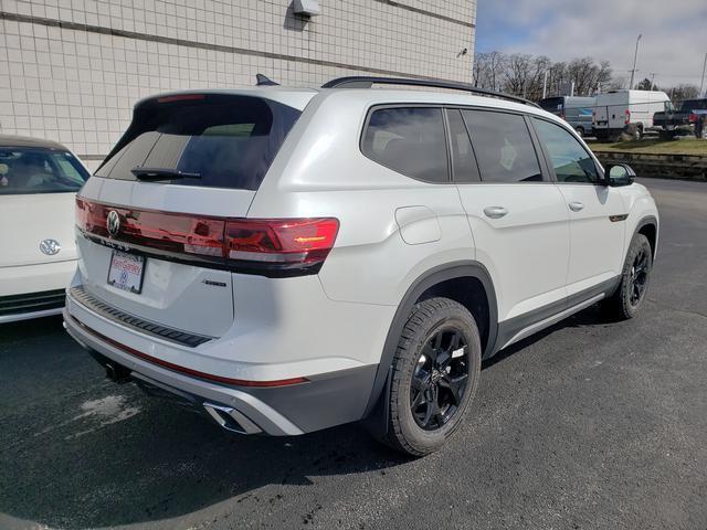 new 2024 Volkswagen Atlas car, priced at $48,587