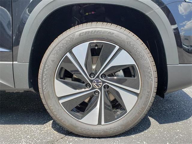 new 2025 Volkswagen Taos car