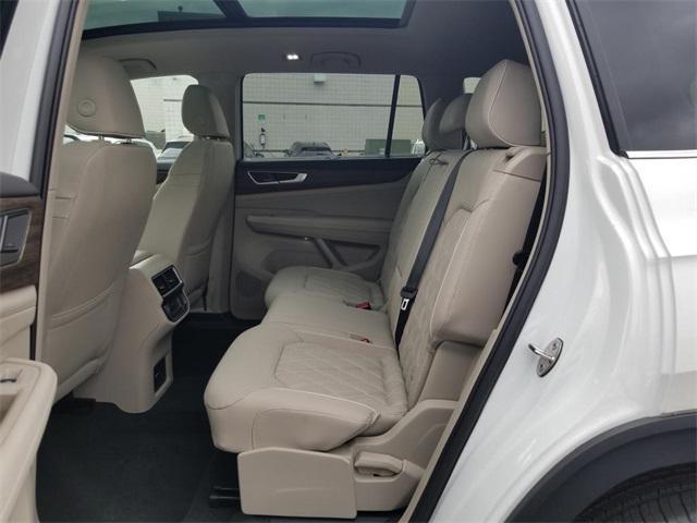 new 2025 Volkswagen Atlas car, priced at $54,667