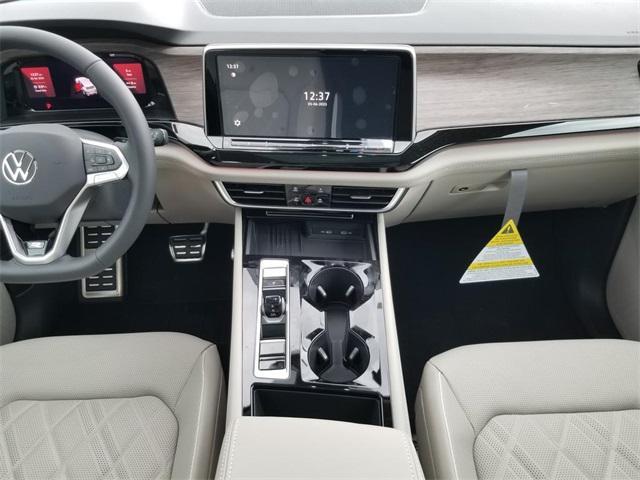new 2025 Volkswagen Atlas car, priced at $54,667