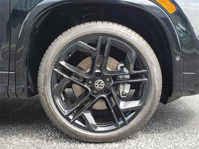 new 2025 Volkswagen Tiguan car, priced at $36,320
