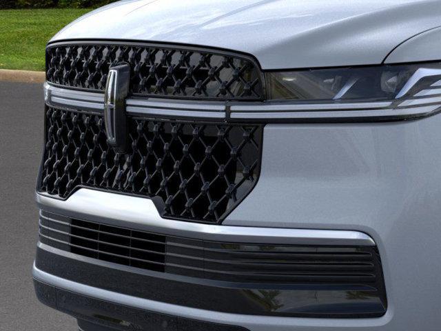 new 2025 Lincoln Navigator car, priced at $112,515