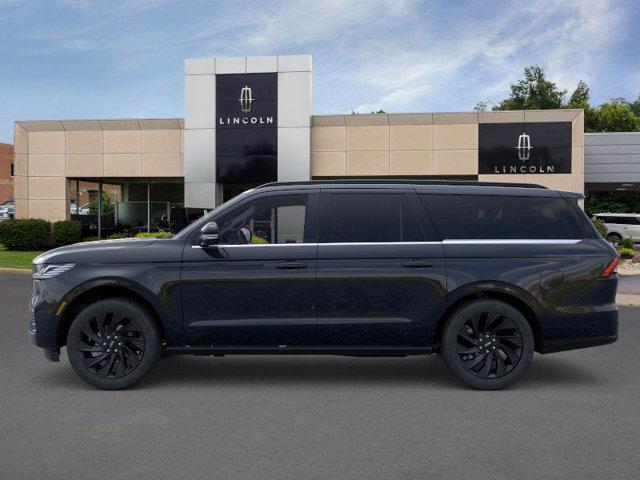 new 2025 Lincoln Navigator car, priced at $109,675