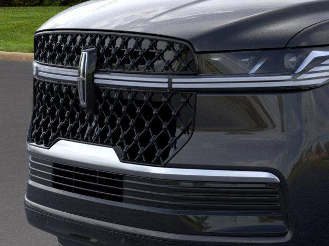 new 2025 Lincoln Navigator car, priced at $105,440
