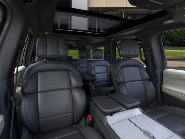 new 2025 Lincoln Navigator car, priced at $109,145